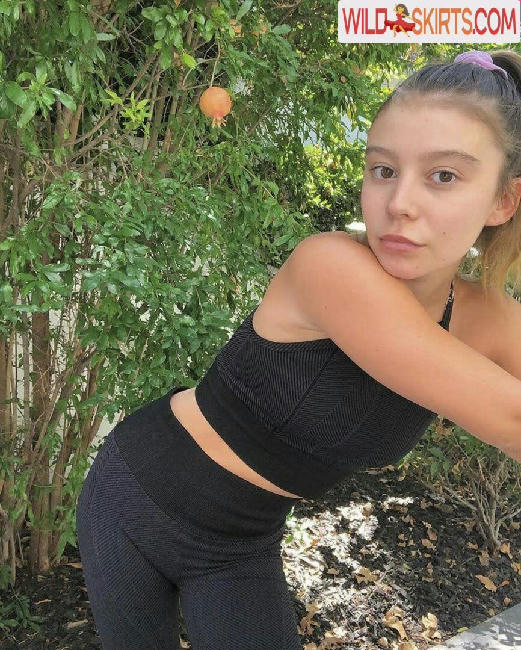 Genevieve Hannelius / ghannelius nude Instagram leaked photo #14