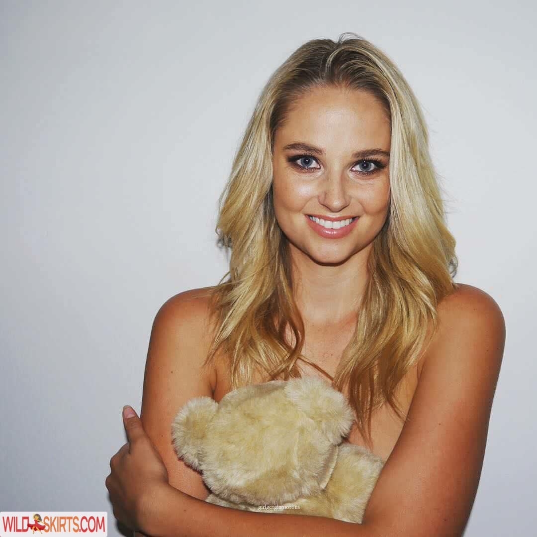 Genevieve Morton / genevievemorton nude Instagram leaked photo #14