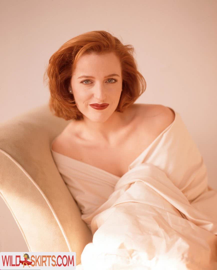 Gillian Anderson nude leaked photo #34