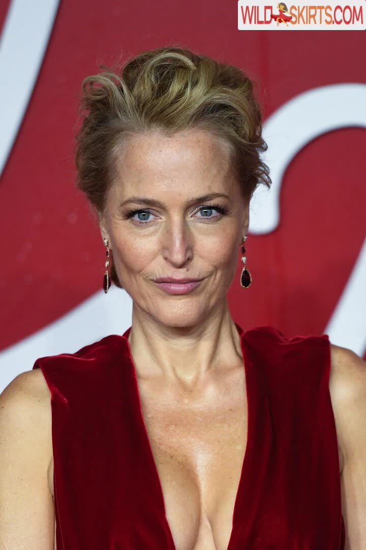 Gillian Anderson nude leaked photo #237