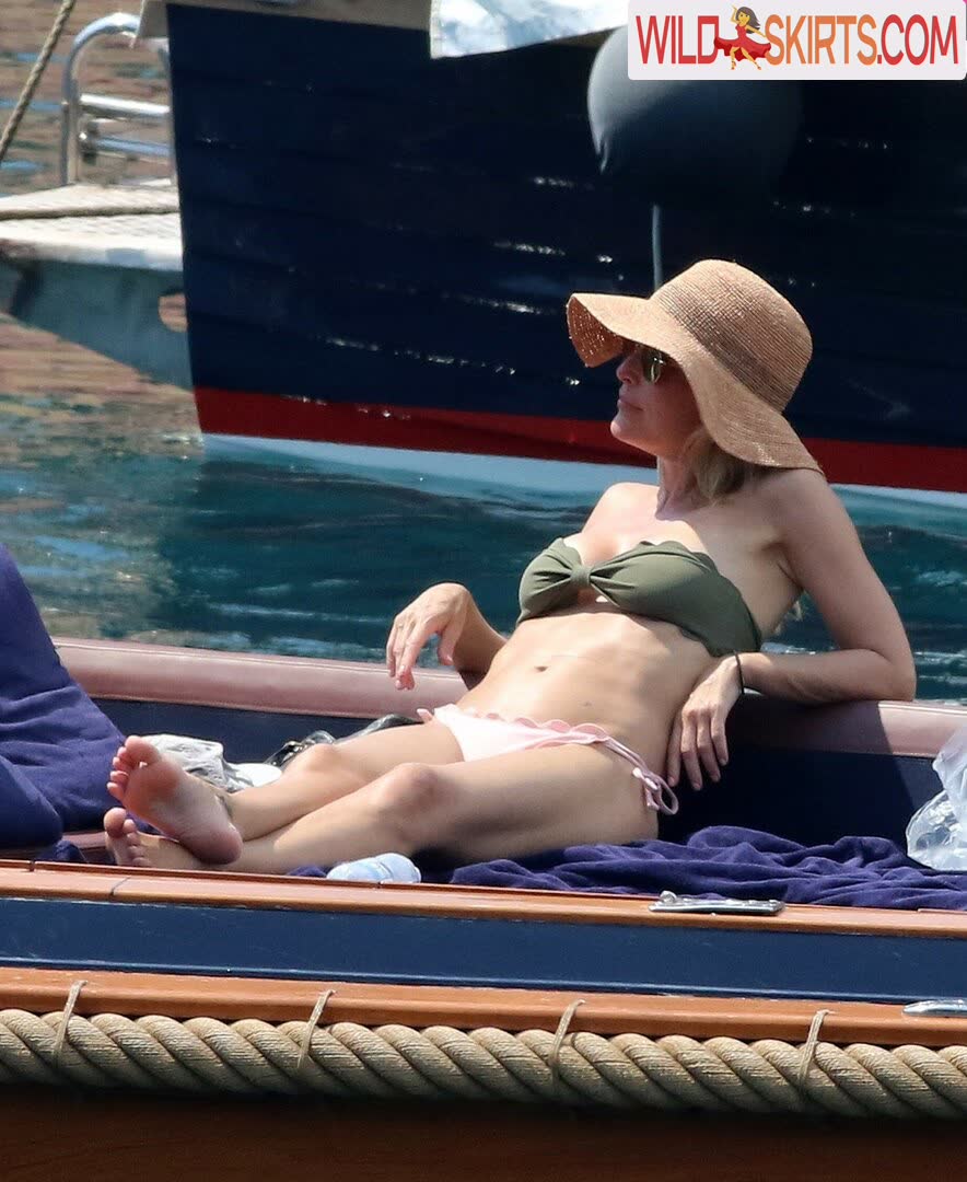 Gillian Anderson / gilliana nude Instagram leaked photo #10