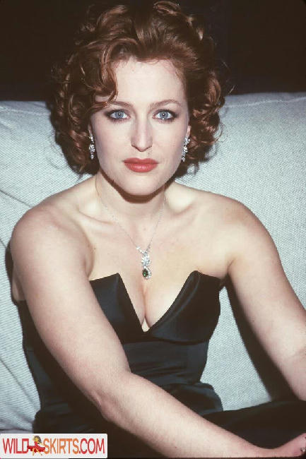 Gillian Anderson / gilliana nude Instagram leaked photo #252