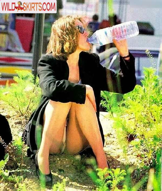 Gillian Anderson / gilliana nude Instagram leaked photo #480