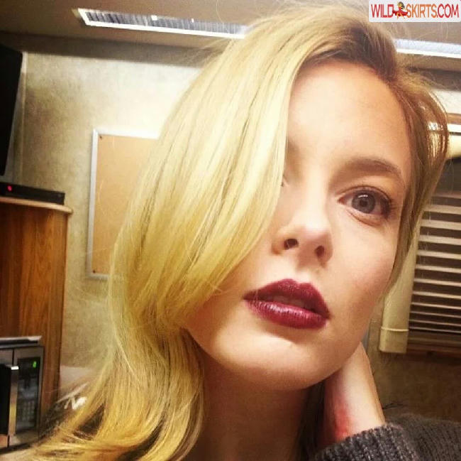 Gillian Jacobs / gillianjacobsofficial nude Instagram leaked photo #141