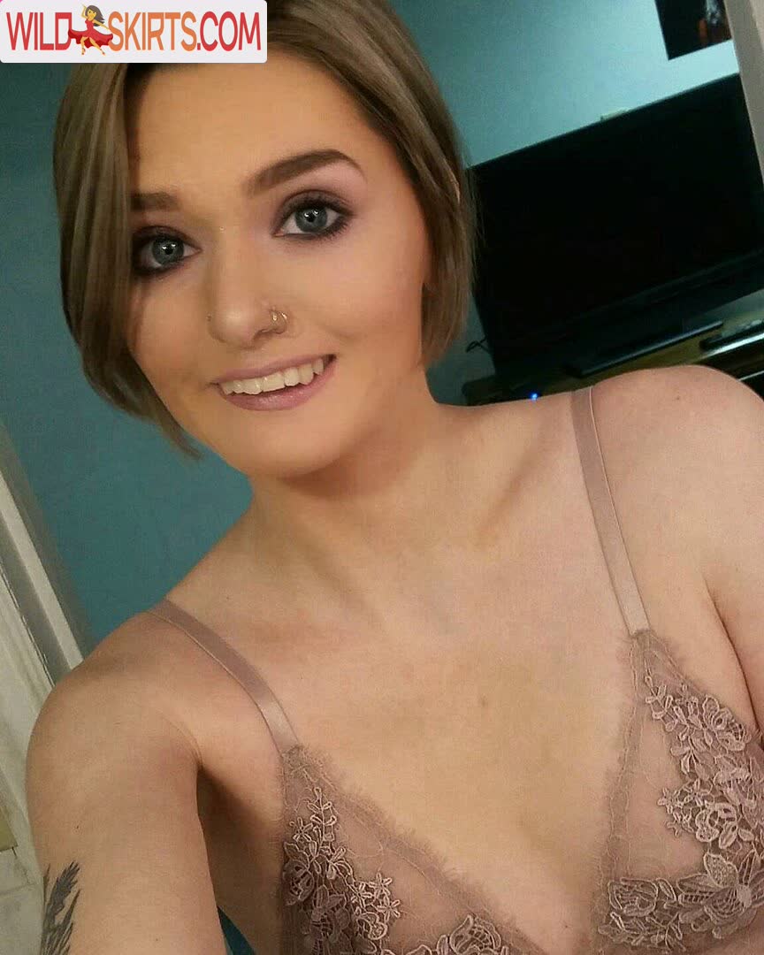 glitterbean95 / glitter.bean nude Instagram leaked photo #3