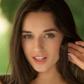 Gloria Sol avatar