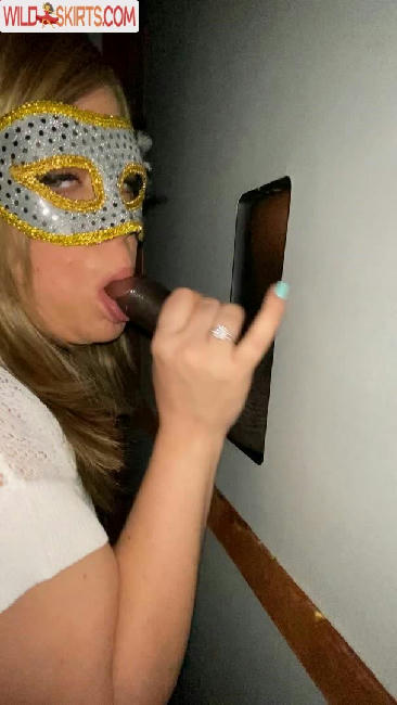 Gloryholehotwife avatar