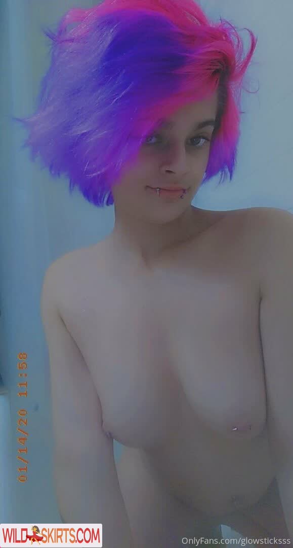 Glowsticksss nude leaked photo #86