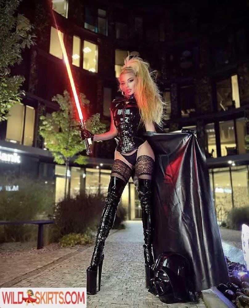 9 hot photos by Goddess Slavena