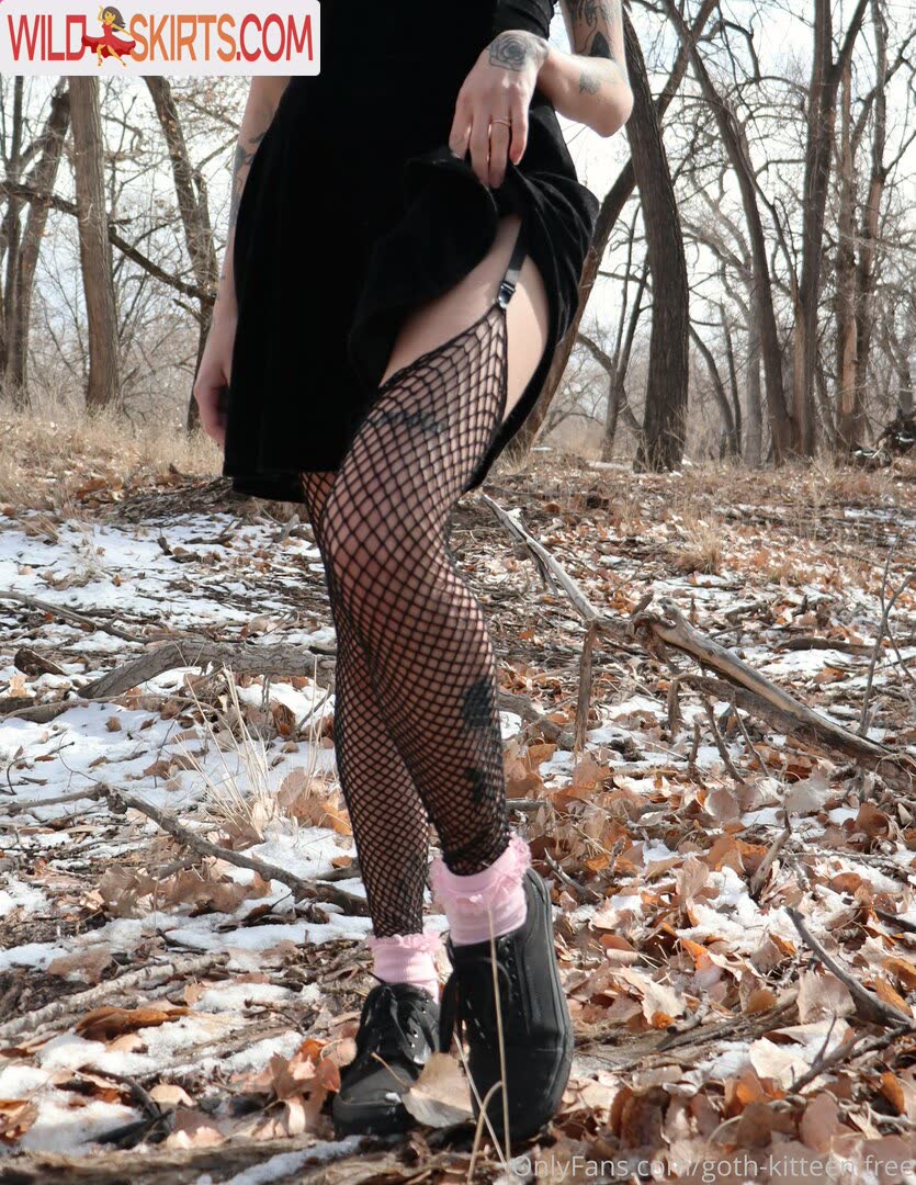 Goth-kitteen.free nude leaked photo #17