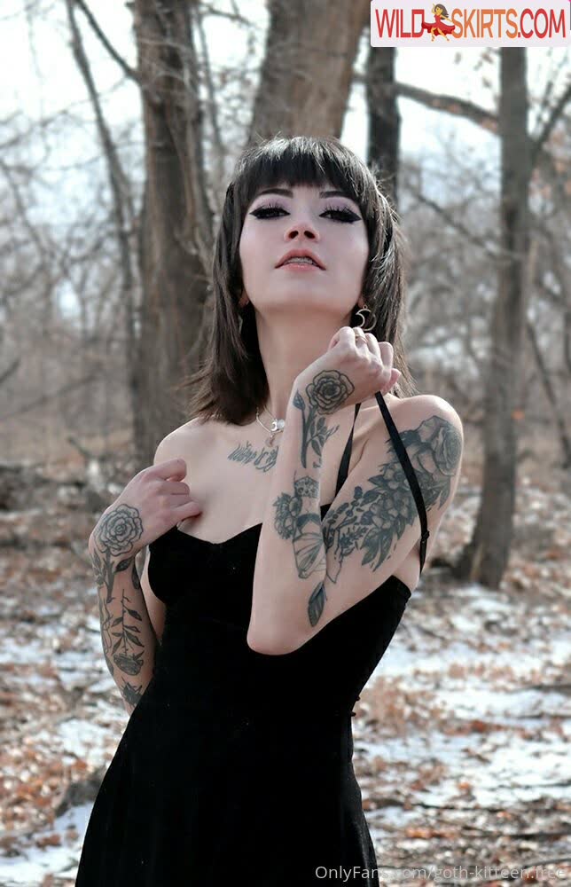 Goth-kitteen.free nude leaked photo #2