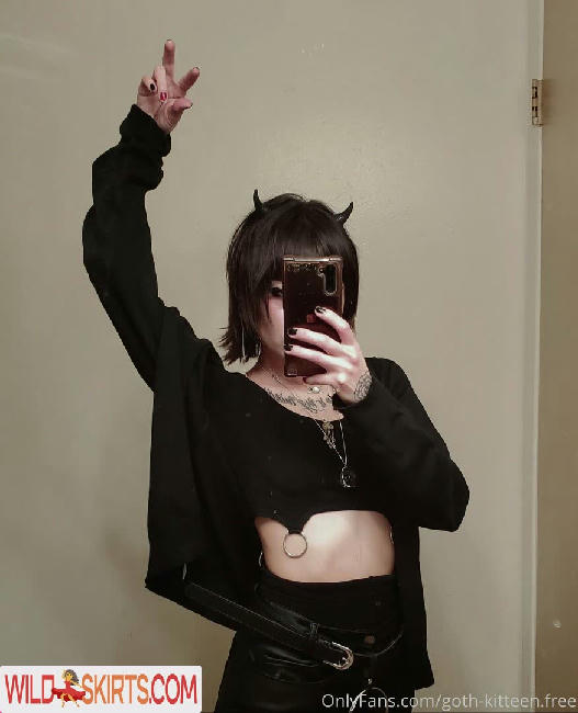 goth-kitteen.free / goth-kitteen.free / gothicgirl120 nude OnlyFans, Instagram leaked photo #11