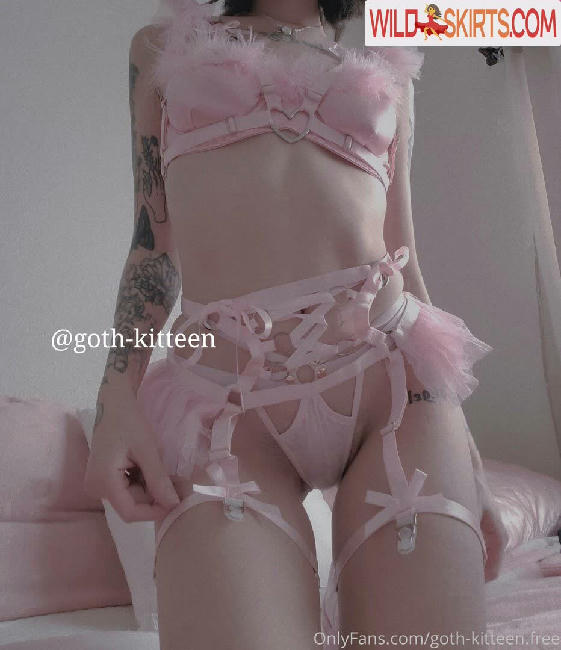 goth-kitteen.free / goth-kitteen.free / gothicgirl120 nude OnlyFans, Instagram leaked photo #32