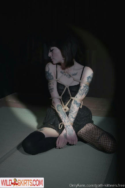 goth-kitteen.free / goth-kitteen.free / gothicgirl120 nude OnlyFans, Instagram leaked photo #42