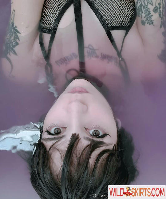 goth-kitteen.free / goth-kitteen.free / gothicgirl120 nude OnlyFans, Instagram leaked photo #37