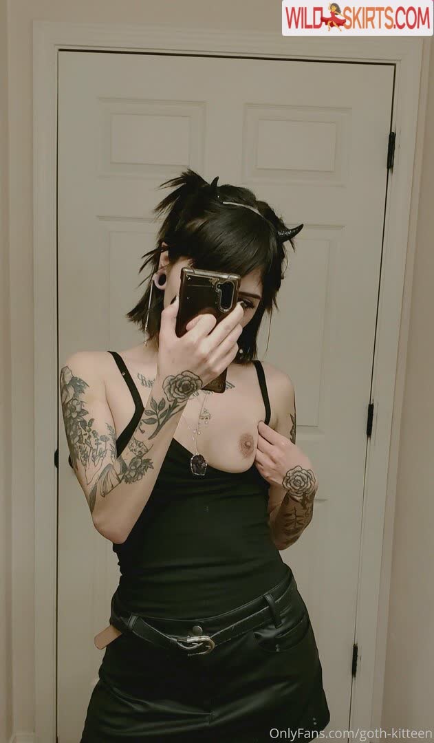 goth-kitteen / goth-kitteen / gothkitten98 nude OnlyFans, Instagram leaked photo