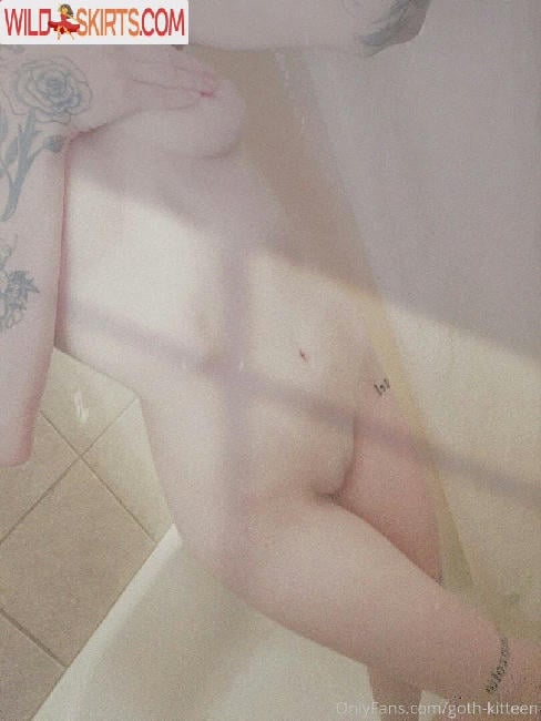 goth-kitteen / goth-kitteen / gothkitten98 nude OnlyFans, Instagram leaked photo #122