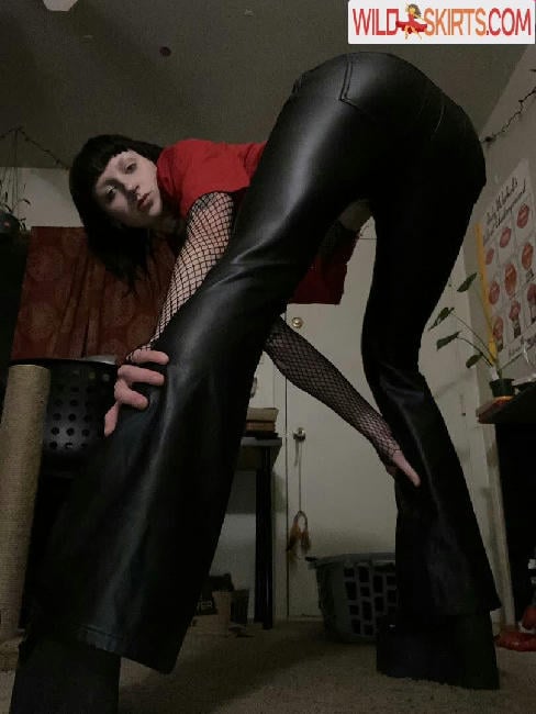 gothbimboxxx nude leaked photo #33