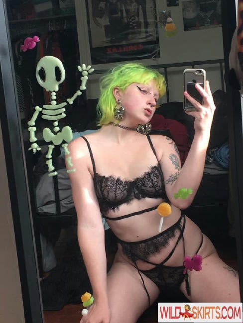 gothbimboxxx nude leaked photo #60