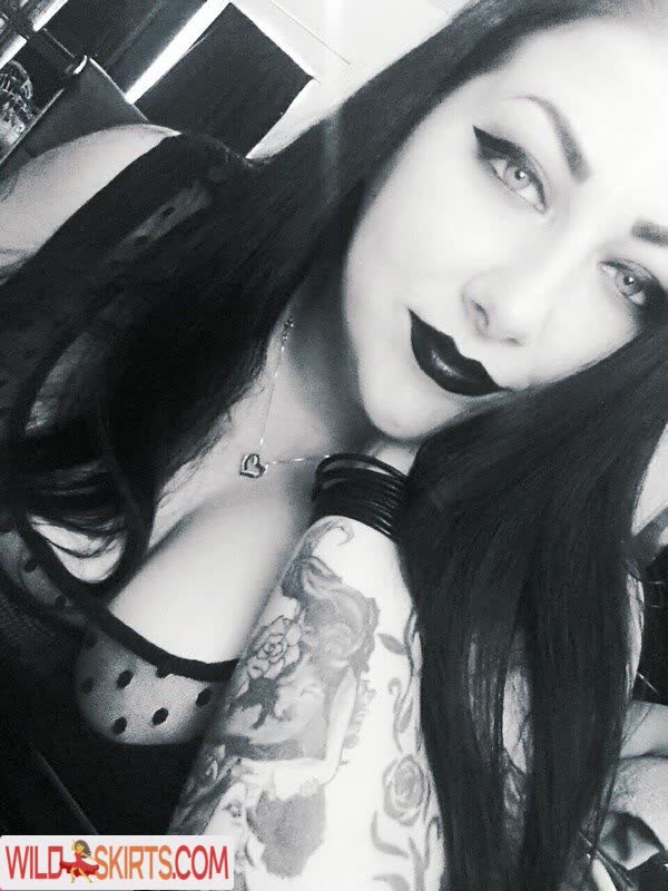 GothFemmeFatale / Goddess Kara / gothfemmefatale nude OnlyFans, Instagram leaked photo #3