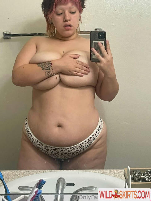 gothgf5555 / goal_diggaaa / gothgf5555 nude OnlyFans, Instagram leaked photo #4