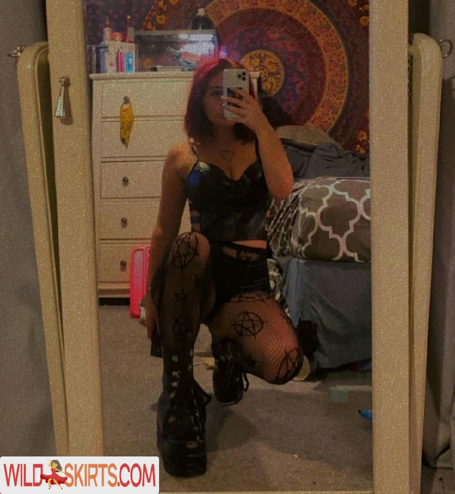 Gothicbratgf / Bloodybunn1e / Ratgirl66 / gothicbratgf nude OnlyFans, Instagram leaked photo #5