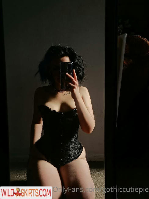 gothiccutiepie nude OnlyFans leaked photo #58