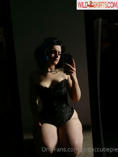 gothiccutiepie nude OnlyFans leaked photo #57