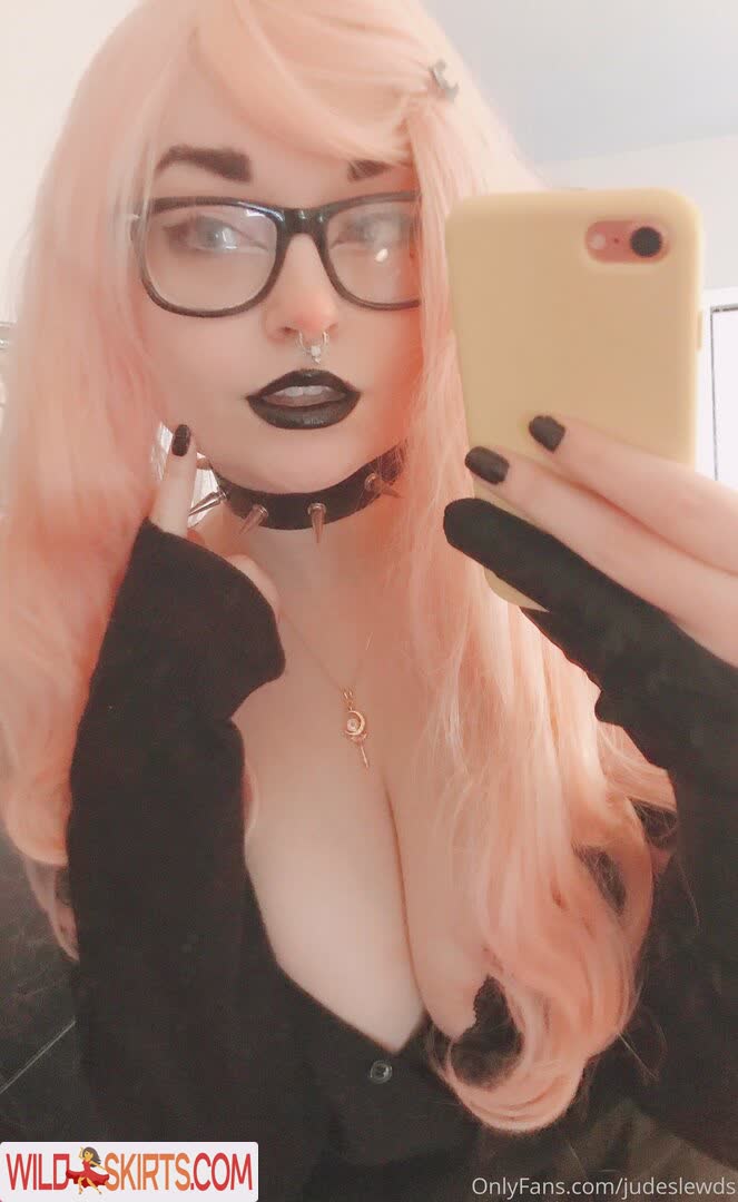 GothTamago / Hexmaniaclewds / JudesLewds / futagotamago / gothtamago nude OnlyFans, Instagram leaked photo #14