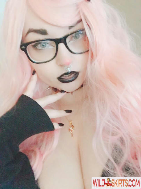 GothTamago / Hexmaniaclewds / JudesLewds / futagotamago / gothtamago nude OnlyFans, Instagram leaked photo #21