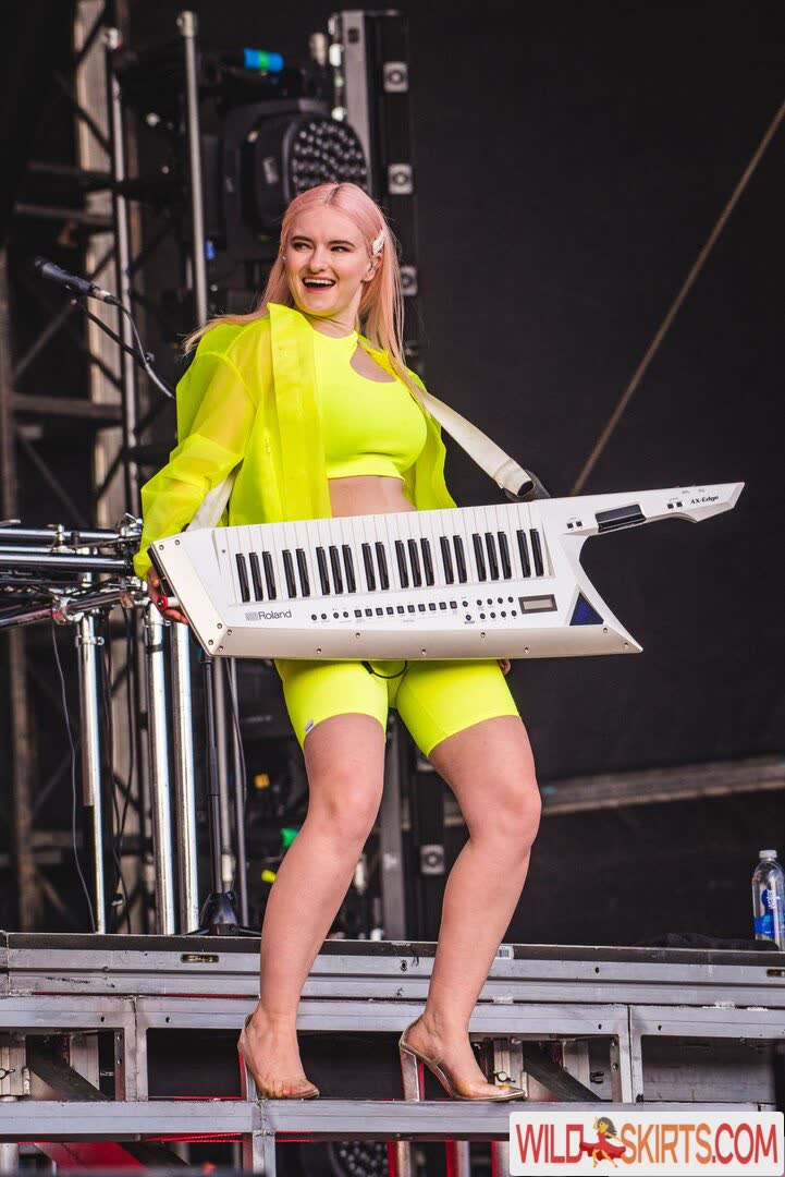 Grace Chatto / Clean Bandit / bellegracefree / gracechatto nude OnlyFans, Instagram leaked photo #90