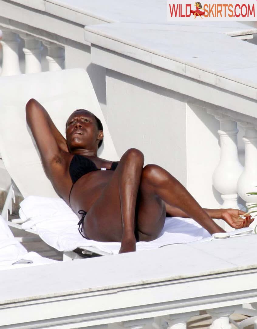 Grace Jones nude leaked photo #22