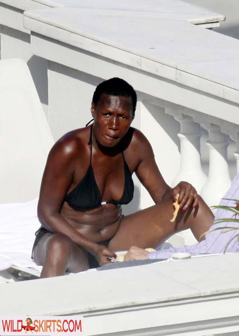 Grace Jones nude leaked photo #23