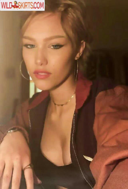 Grace VanderWaal / gracevanderwaal nude Instagram leaked photo #6