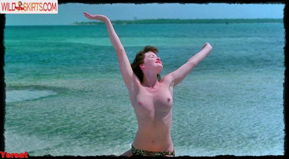 Gretchen Mol nude leaked photo #40