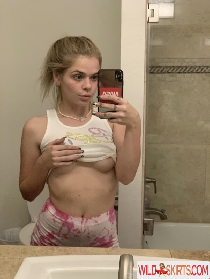 Griffinarnlund nude leaked photo #3