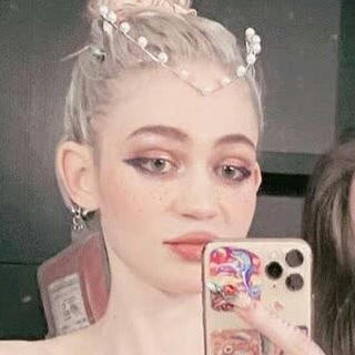 Grimes avatar