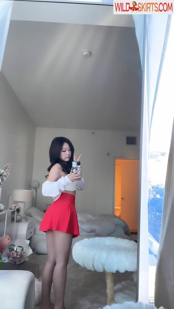 H.yojeong nude leaked photo #15