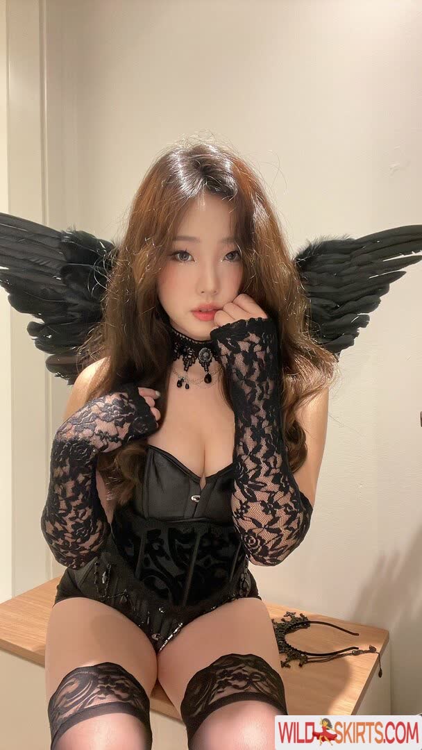 H.yojeong nude leaked photo #19