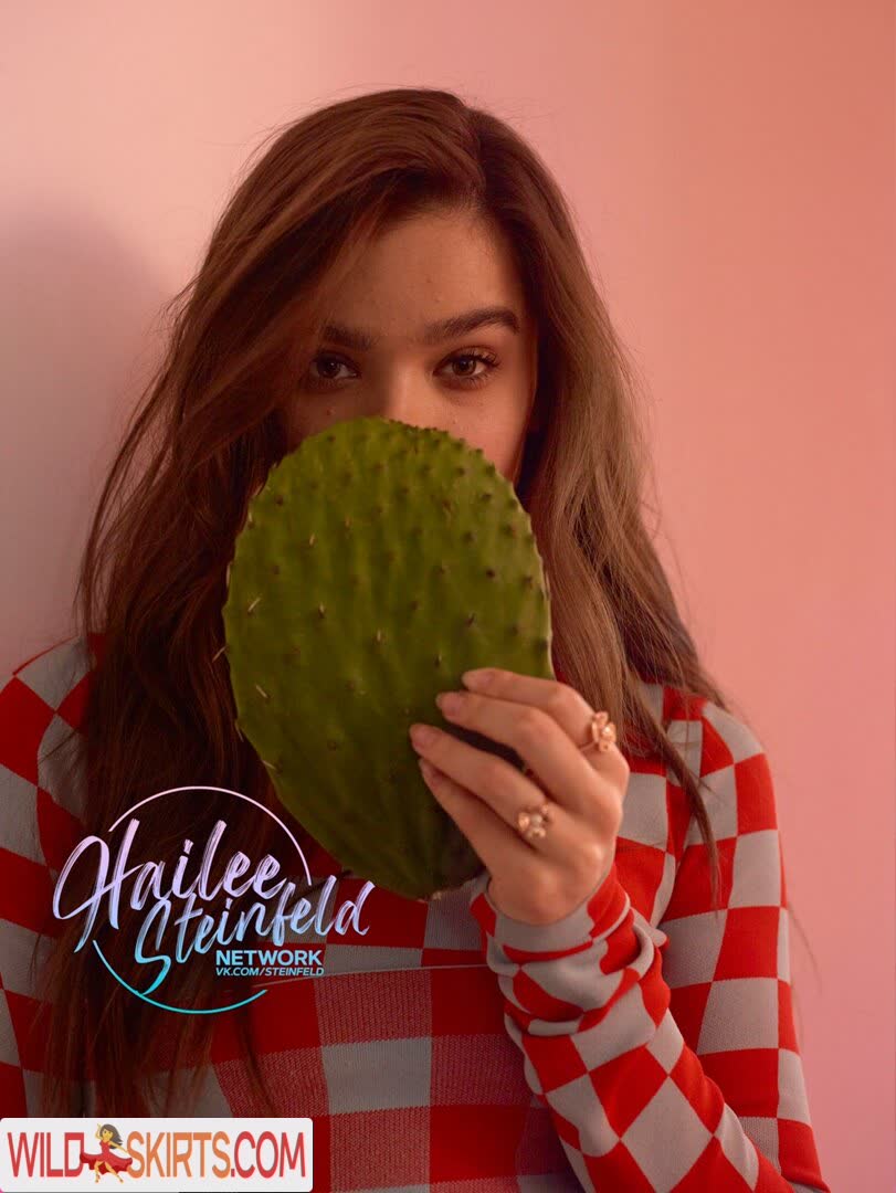 Hailee Steinfeld / haileesteinfeld nude OnlyFans, Instagram leaked photo #1