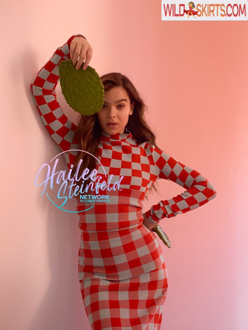 Hailee Steinfeld / haileesteinfeld nude OnlyFans, Instagram leaked photo #1