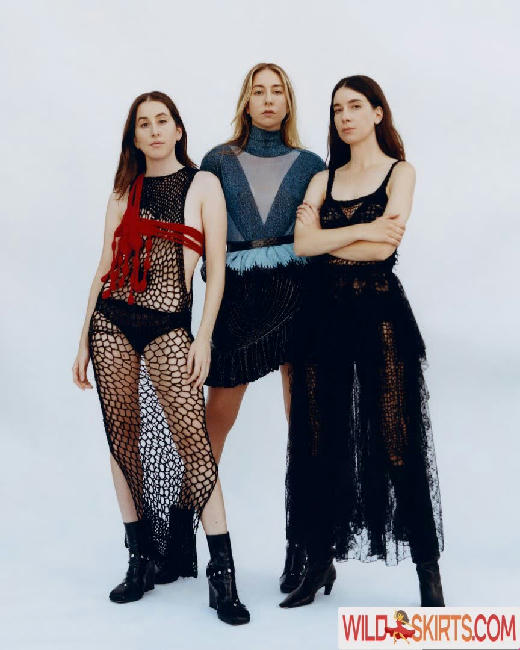 Haim Sisters / haimtheband nude Instagram leaked photo #3