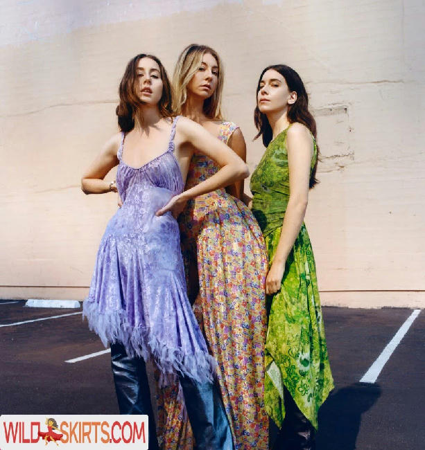 Haim Sisters / haimtheband nude Instagram leaked photo #8