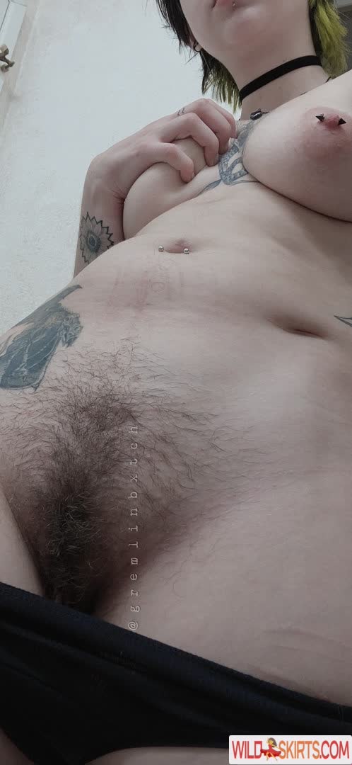 Hairy Women nude leaked photo #38