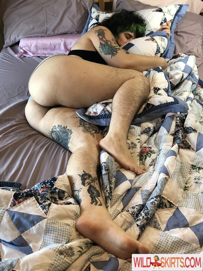 hairyfairy420 / Bella Mae / bramstrokeher / hairyfairy420 nude OnlyFans, Instagram leaked photo #2