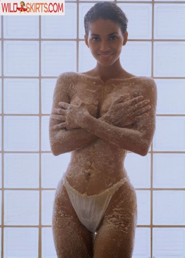 Halle Berry nude leaked photo #59