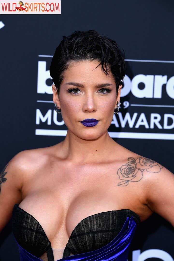 Halsey nude leaked photo #142