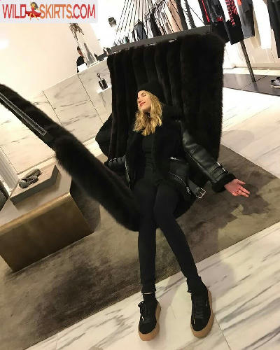 Halston Sage / halstonsage / oatmilkhuny nude OnlyFans, Instagram leaked photo #3