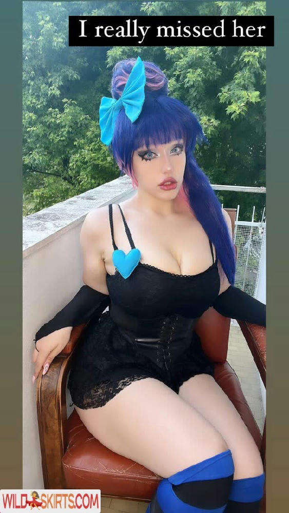 hana.cos / alexis / alexisakahana / hana.cos nude OnlyFans, Instagram leaked photo #4