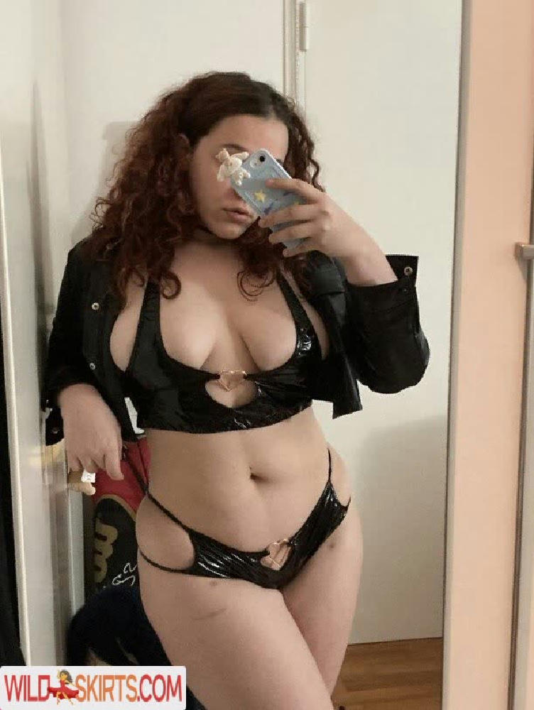 hana.cos / alexis / alexisakahana / hana.cos nude OnlyFans, Instagram leaked photo #18